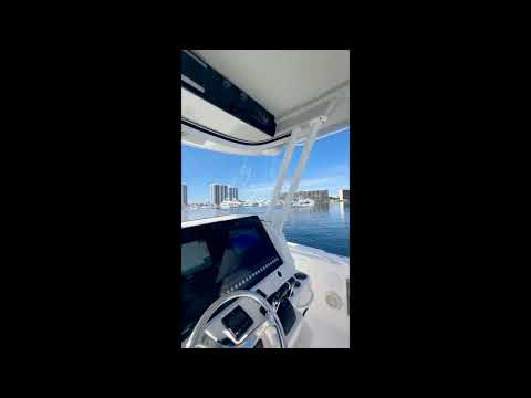 2018 Edgewater 320CC Bluewater Yacht Sales/Safe Harbor Yacht Sales Video