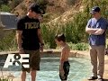 Wahlburgers: Swimming at Mark's House (Season 4, Episode 1) | A&E