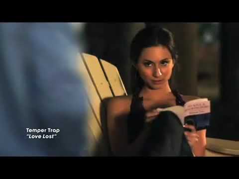 Pretty Little Liars 2010 trailer still with the four leads framed in ominous shadows