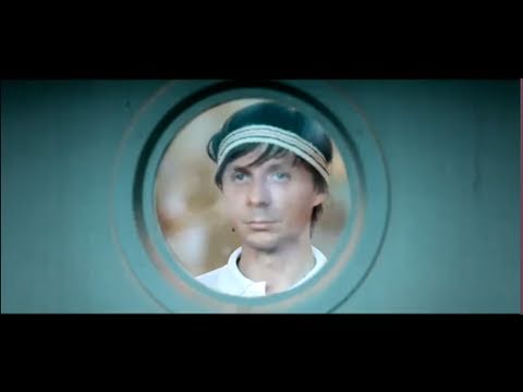 Martin Solveig & Dragonette  - Hello [OFFICIAL VIDEO HD]