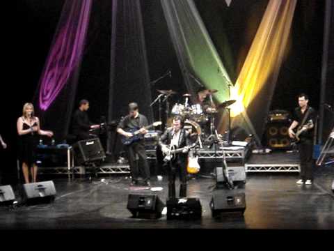 Double Diamond performs the encore Part 2