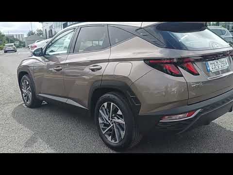Hyundai Tucson Executive 1.6 Diesel 5dr - Image 2