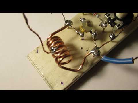 Playing with an oscillator circuit on 107 MC:  results and schematic with a BD 139 (critical bias)