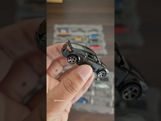 Vídeo relacionado con Matchbox Action Drivers Camión grúa transporta hasta 8 Coches de Juguete, Incluye 1 vehículo Audi TT RS Coupé, +3 años (Mattel HRY43)