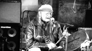 John Trudell and Bad Dog - Beauty In a Fade - Hempstalk 2015