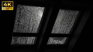 🌧️ Quarto completamente escuro ouvindo a tempestade | Chuva na tela escura para adormecer em minuto
