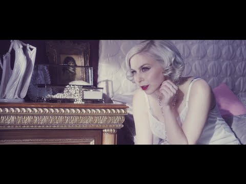 Colette Carr - Play House (Official Music Video)