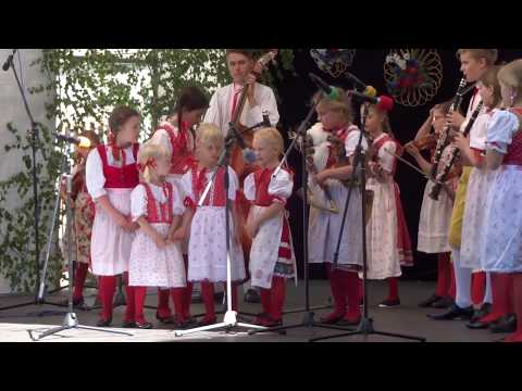 Dětský FS MALÝ METELÁČEK - Dětský pořad č.1 / MFF Plzeň 2017