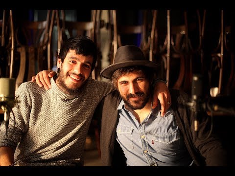 MIÉNTEME. Fran Mariscal con Capitán Cobarde (Albertucho)