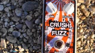 Video thumbnail for Noisemaker Effects Crush Fuzz by Prymaxe