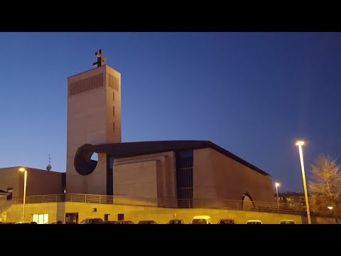 Crkva Sveta Mati Slobode, Jarun - Zagreb  - Zvona za VUKOVAR u 18:11 / Zagreb u magli 18.11.2020.