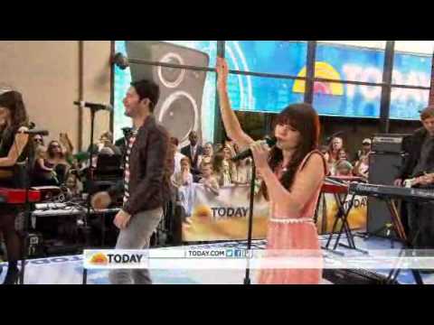 Owl City & Carly Rae Jepsen perform "Good Time" on Today Show