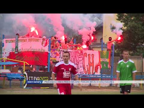 PROCHOWICE. Kibice Prochowiczanki podczas meczu z Iskrą Księginice