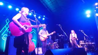 The Waifs - Have You Ever Seen The Rain  (Creedence Clearwater Revival cover)
