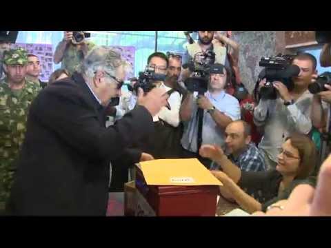 Mujica votó en elecciones nacionales 26 de octubre 2014