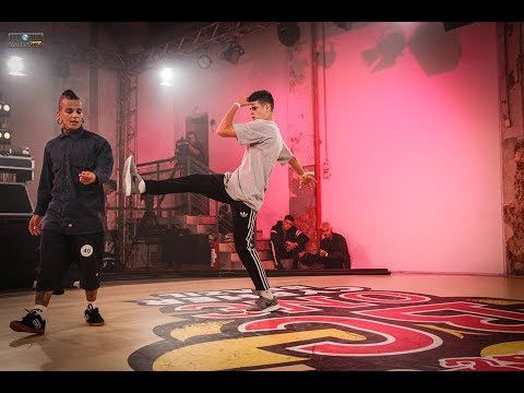 Jonas Flex vs Jackass - Red Bull BC One Cypher São Paulo Top16  (BreakSP Battles)
