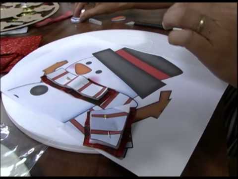 MULHER.COM 01/11/2012 ANE MATOS - ENFEITE DE PORTA EM CARTON MOUSSE (PATCH NO ISOPOR)