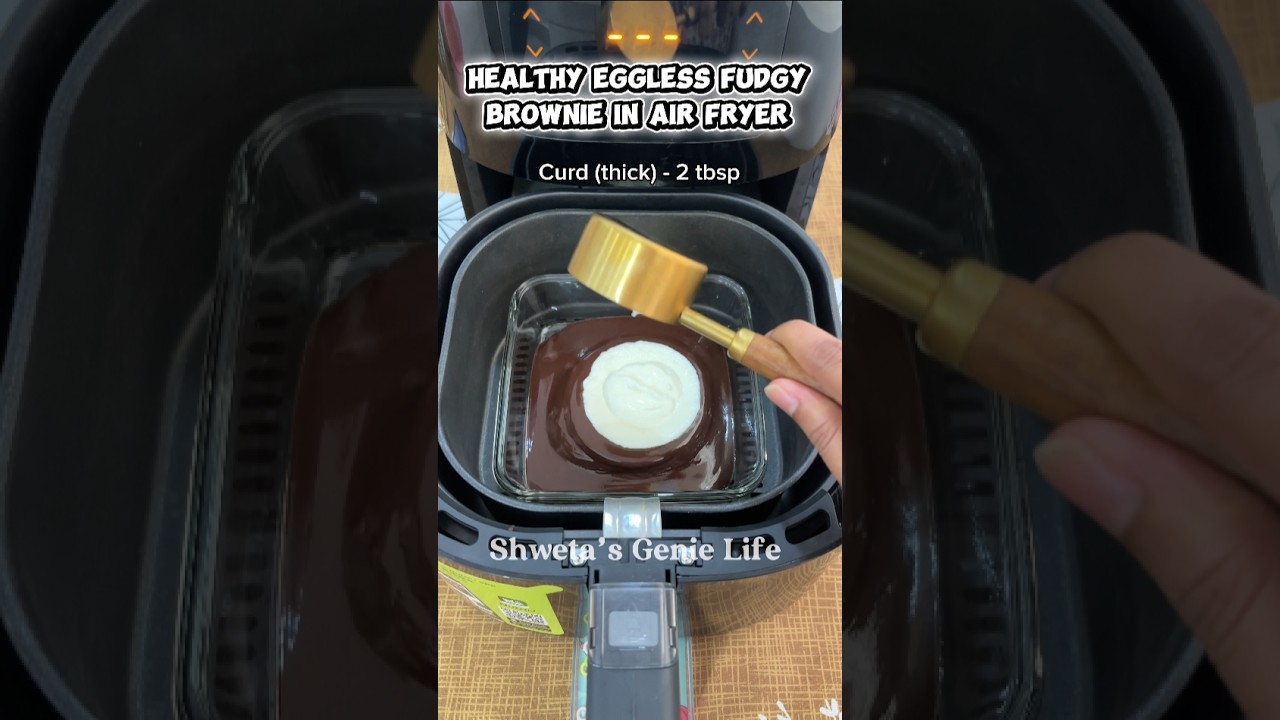 Healthy Eggless Fudgy Brownie Recipe in Air Fryer👌#shorts #viral #trending #youtubeshorts #ytshorts