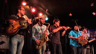 The Revelers - Gardez Donc (2015)
