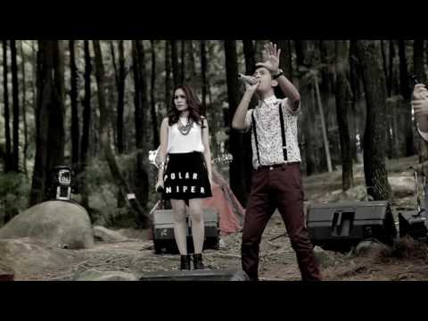D'Masiv ft Ariel Noah dan Momo Geisha - Esokkan Bahagia (Live at Music Everywhere) **