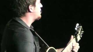 Lee DeWyze Sings "Rocket Man" at American Idol Live Tour 2010 in Chicago 8-28-10
