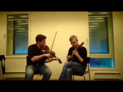 Romanian folk on violin and mandolin / Daniel Lazar & Espen Wensaas