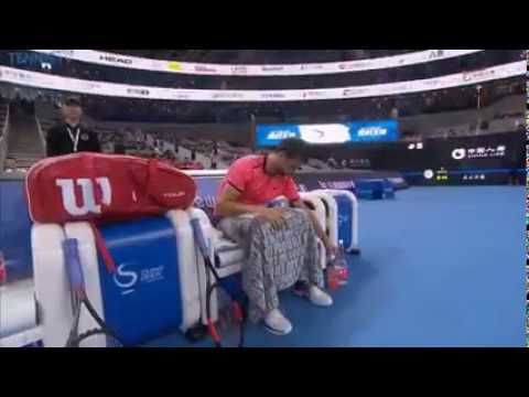 Nadal, Dimitrov and the habit of the bottles!