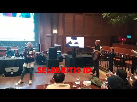 Ahmad Dhani Kompak Dengan Mulan Jameela Di Launching Dewa Karaoke