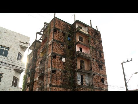 (EDIÇÃO 22/05/2018) Problema da moradia leva pessoas a ocuparem prédios abandonados