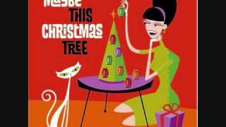 Royal Crown Revue (featuring Vicky Tafoya) - Baby It's Cold Outside