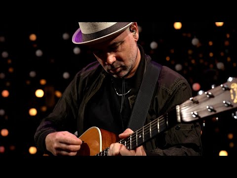 Steve Mason - Dry The Rain (Live on KEXP)