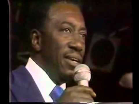 download lagu mp3 mp4 Joe Williams Every Day I Have The Blues, download lagu Joe Williams Every Day I Have The Blues gratis, unduh video klip Joe Williams Every Day I Have The Blues