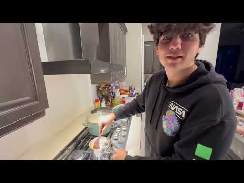 Latvian "saldā desa"' sweet sausage