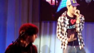 Cobra Starship - Smile For The Paparazzi (Live in Manila) HQ