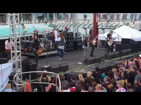 The Dead Daisies "All American Man"(KISS cover) KISS Kruise Ⅴ (2015.10.31)