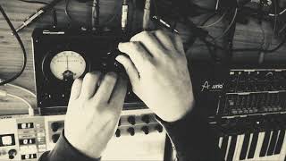 Video thumbnail for Retro Mechanical Labs Jekyll N Hyde Dual Filter w/ Synthesizer by alternatingbitmusic
