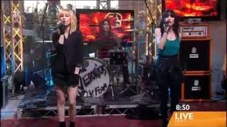The veronicas  - popular live (traducida español)