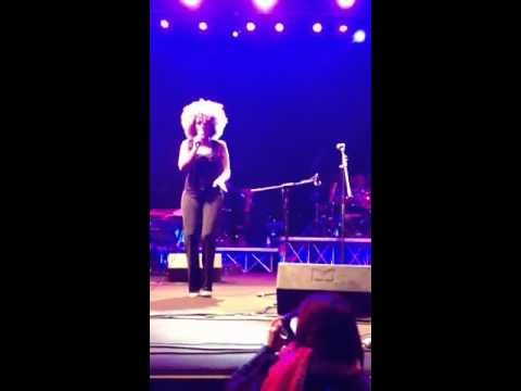 Nun te scurda' - Raiz,Pietra Montecorvino & M'Barka Ben Tal - aficionadosal - passione