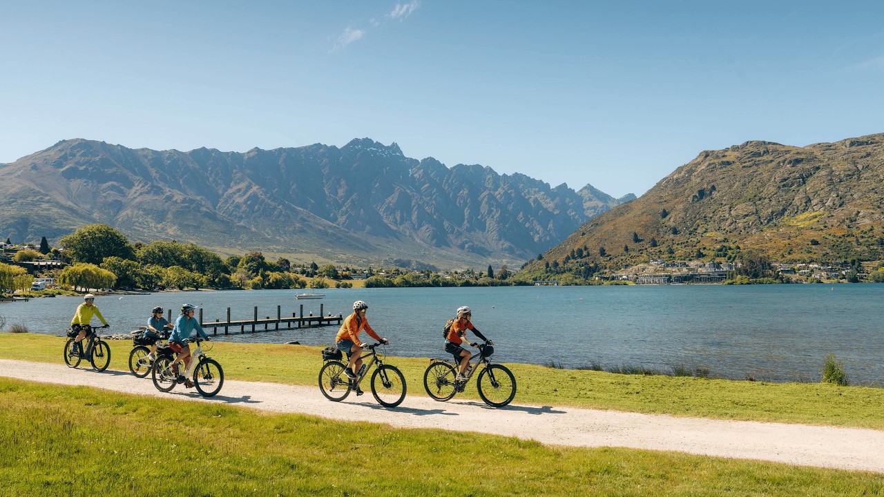 Lake Dunstan & 3 Gorges Cycle Tour |  Adventure South NZ