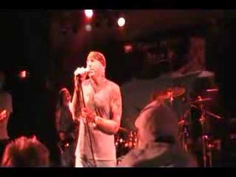 The Spyderz Tell Me It Hurts