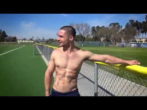 download lagu mp3 mp4 Reality Dudes Straight Chaser, download lagu Reality Dudes Straight Chaser gratis, unduh video klip Reality Dudes Straight Chaser