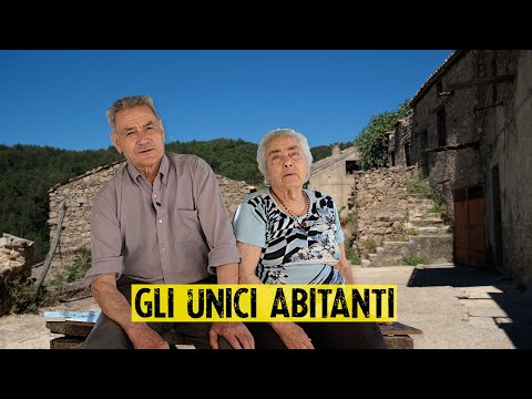 Gli ultimi abitanti che vivono nel borgo fantasma da oltre 60 anni