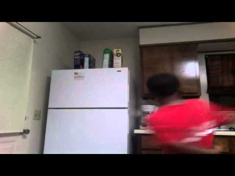 Bamaraised274's Webcam Video from May  5, 2012 09:30 PM