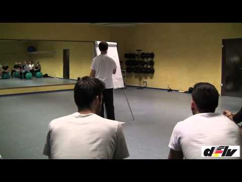 Patrick Befeldt stellt die dflv-Trainer-Ausbildung in Tostedt vor