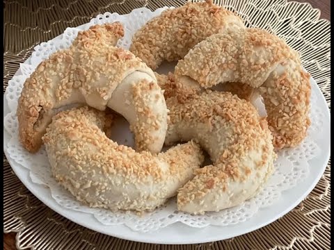 Algerian Almond Filled Crescent Cookies called Tcharek Al Arian - Not too sweet