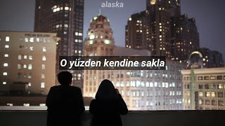 Blonde Redhead - Hated Because Of Great Qualities (Türkçe Çeviri)