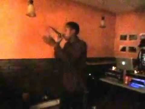 YC The Cynic f/ DJ Illanoiz "Kick Back" (Live @ Brew, Bronx, New York 12/1/12)