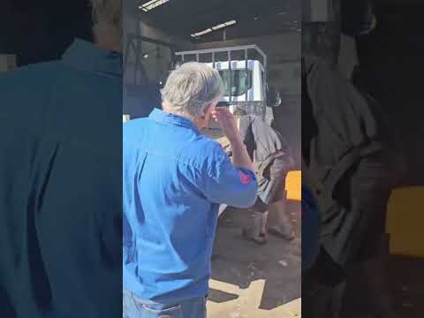 MAIS UMA RECOMPACTADORA DE FARDOS DE FENO! DESSA VEZ INDO PARA IAÇU NA BAHIA