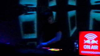 Seams - Iceblerg. live @Plissken 2014, Athens