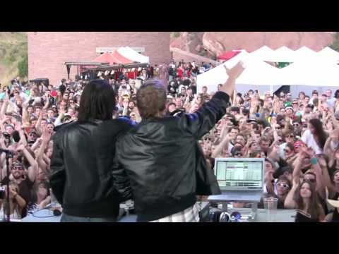 Savoy- Money For Nothin Monolith Red Rocks 2009